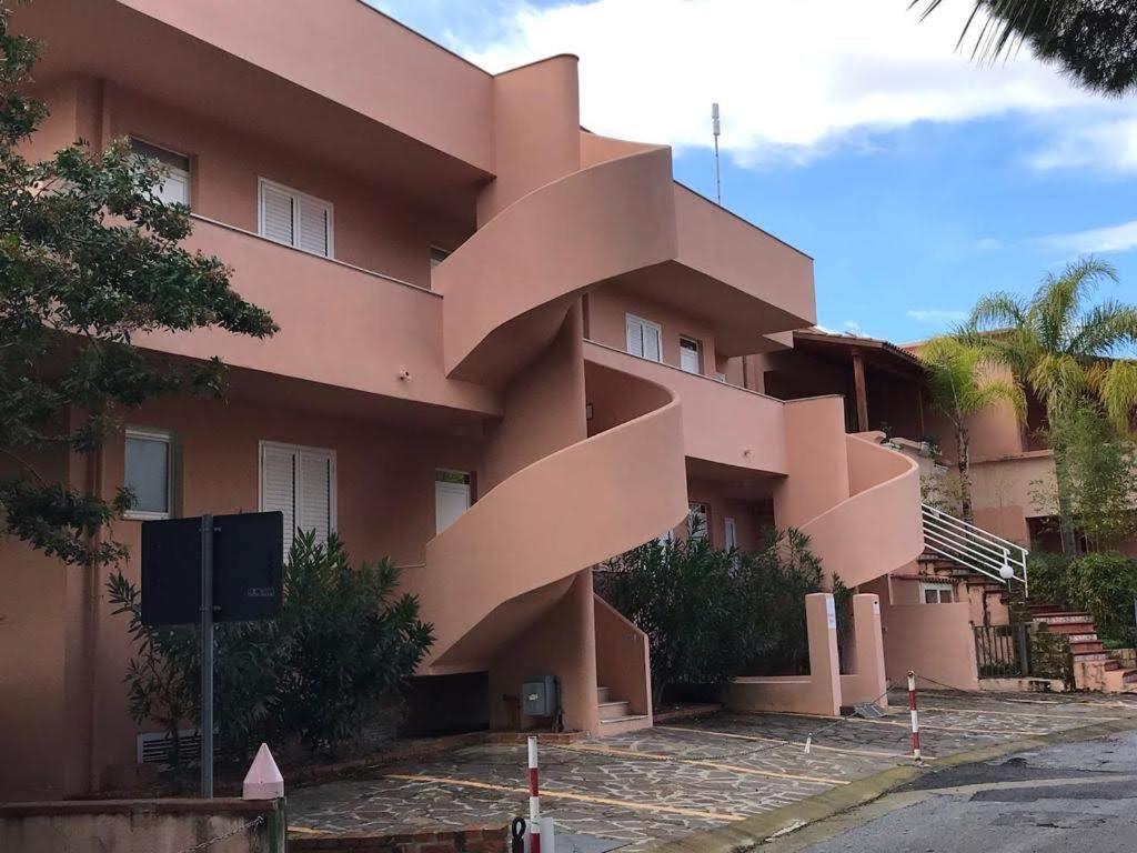 Apartments Di Salvo Фурнари Екстериор снимка