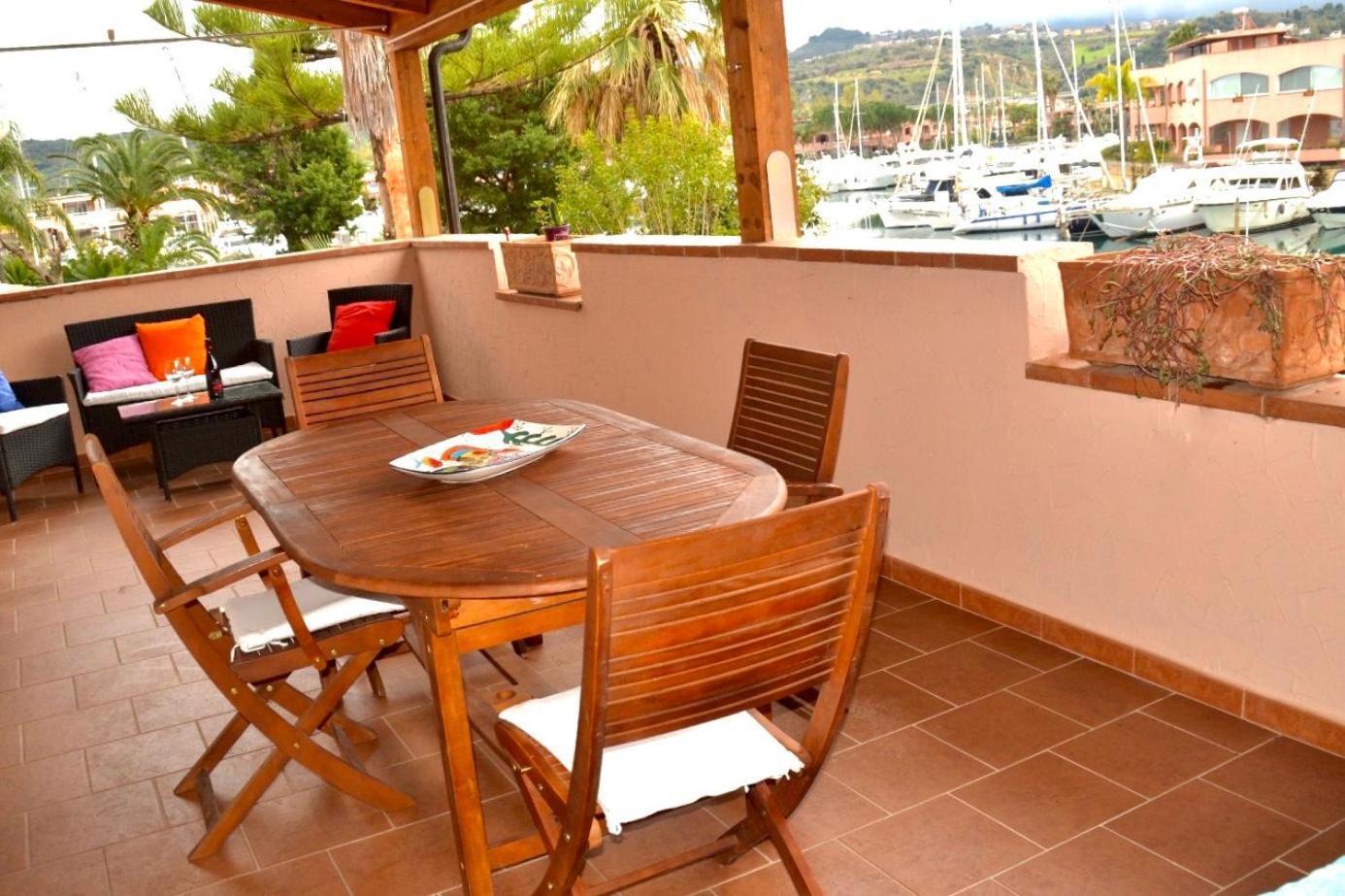 Apartments Di Salvo Фурнари Екстериор снимка